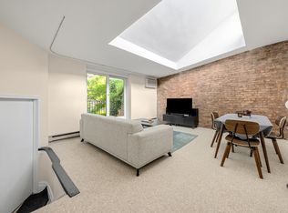 342 W 22nd St #3, New York, NY 10011