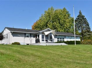 3 Savage Ln, Searsport, ME 04974