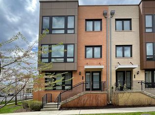 131 Cambria Walk, Alexandria, VA 22304