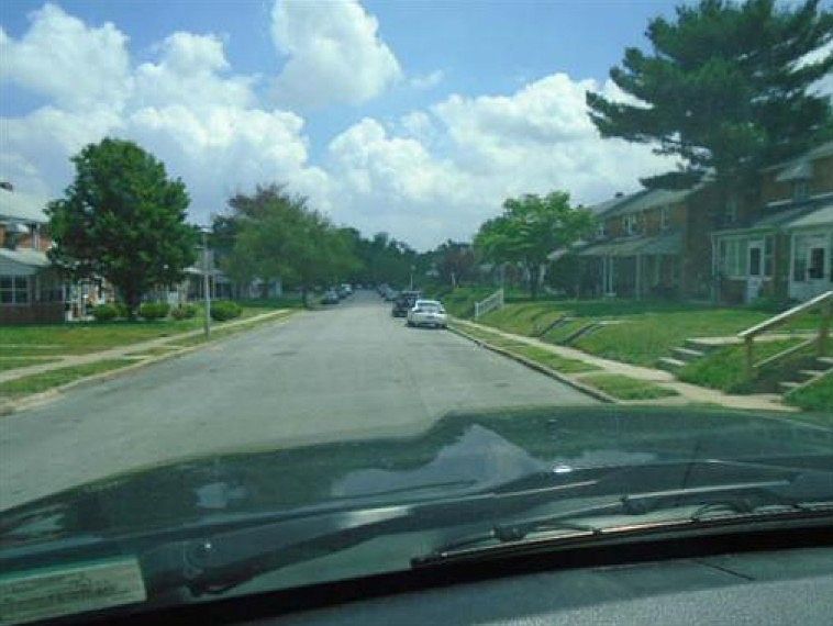 2nd image of 2037 Deering Ave