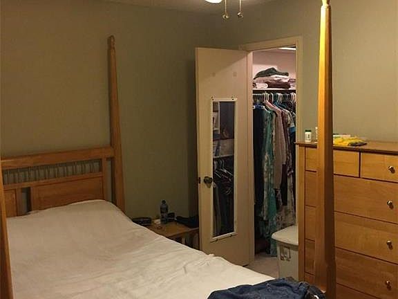 3rd image of 605 N Lisa Ln