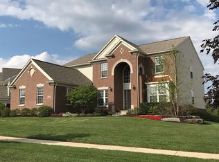 58826 Peters Barn Dr, South Lyon, MI 48178