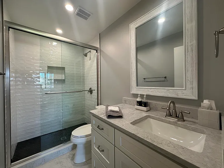 305 Club Dr — Photo 8