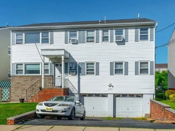 829 Dewey St FLOOR 2