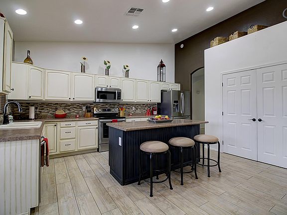 5th image of 4118 W Yukon Dr
