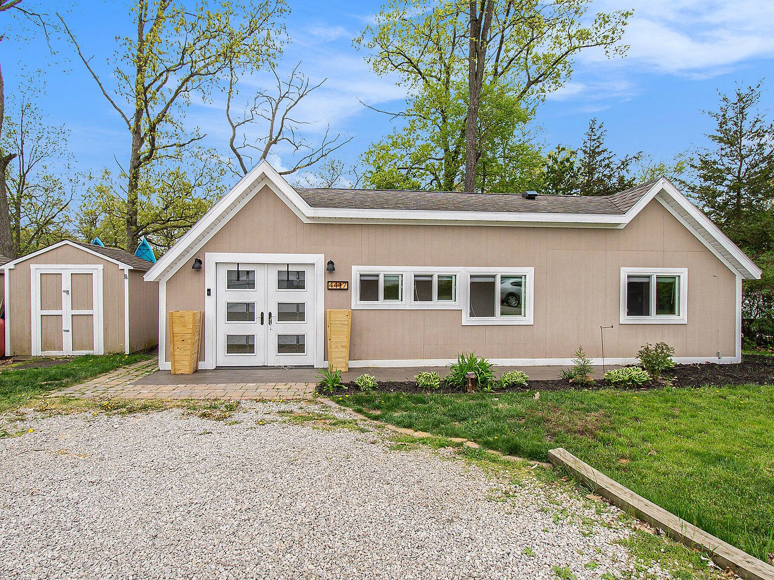 4417 Navarra Ave, White Lake, MI 48383 MLS 23016837 Zillow