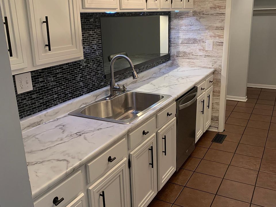 Kitchen - 1