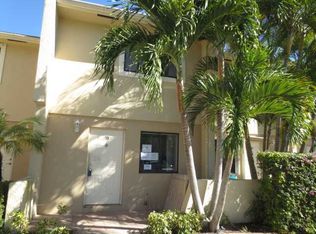 139 Sparrow Dr #D, West Palm Beach, FL 33411