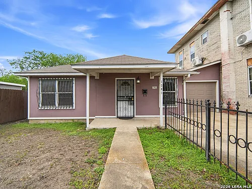 1301 S Palmetto Photo 1
