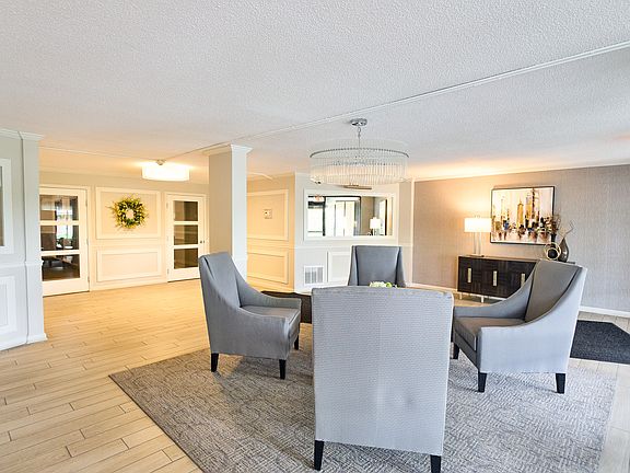 2nd image of 2000 Saint Regis Dr APT 1B