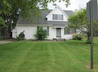 1540 Weymouth St, West Bloomfield, MI 48324