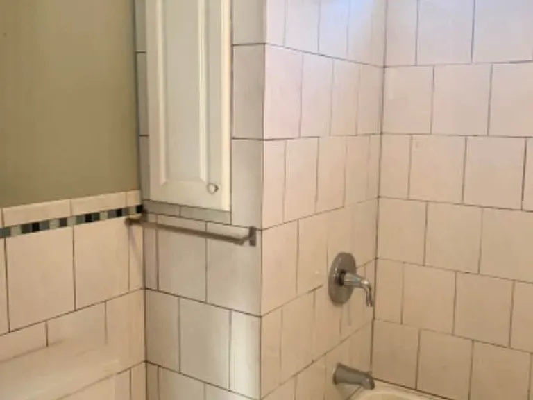210 Pine St #2 — Photo 5