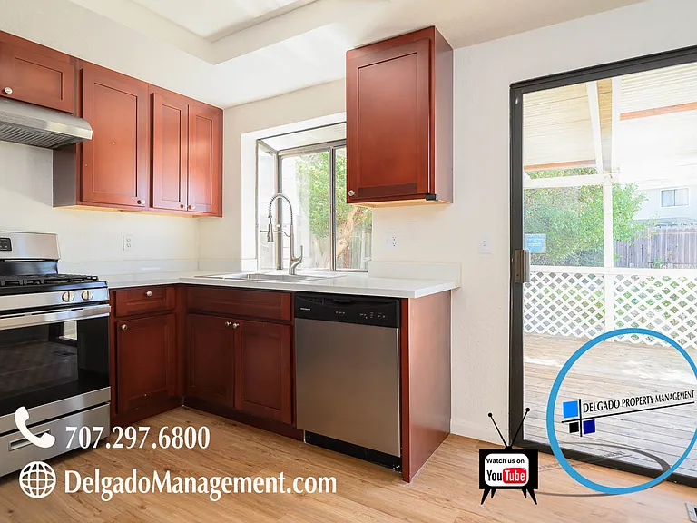 279 Flying Cloud Ct — Photo 18