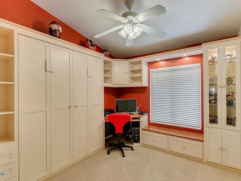 23074 W Arrow Dr — Photo 5