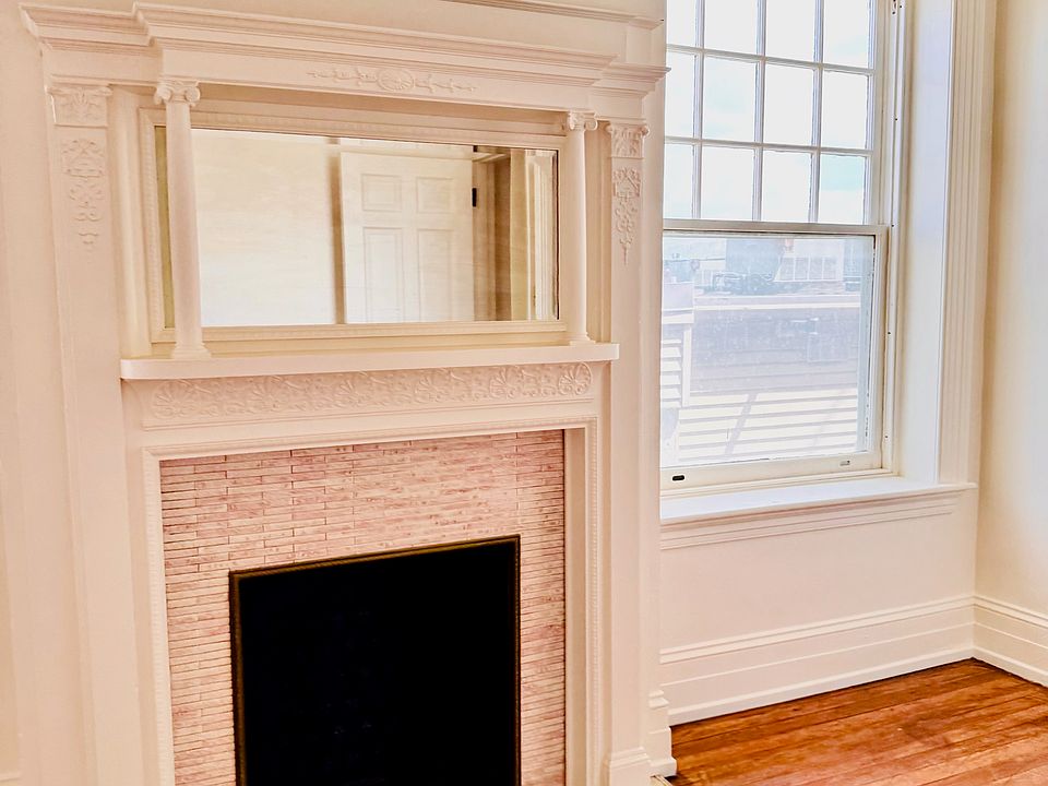 60 Frederick St Apt 2C - Bedroom Fireplace w/ Mirrored Mantel