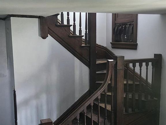 3rd image of 502 Ohio Ave