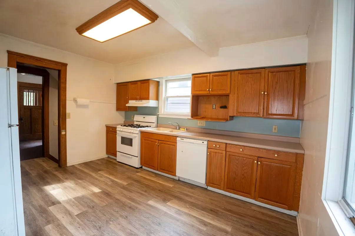 1609 Chadbourne Ave - Close to Camp Randall — Photo 1