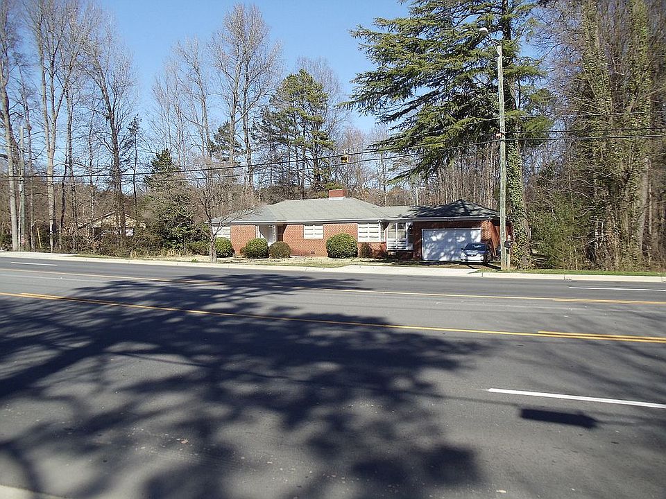2nd image of 1922 W Sugar Creek Rd