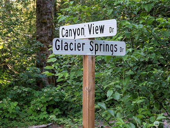 3rd image of 7573 Glacier Springs Drive