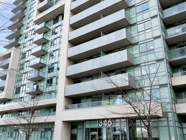 1346 Danforth Rd #1302 — Photo 11