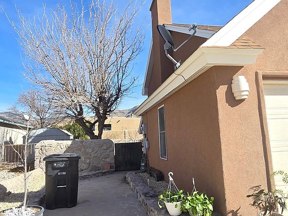 4th image of 2609 Oakmont Dr