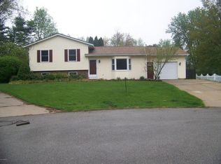 508 Arthur Ct, Middleville, MI 49333