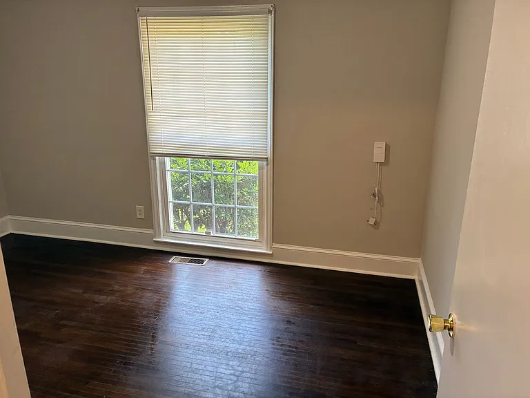 4000 Winfield Dr — Photo 8