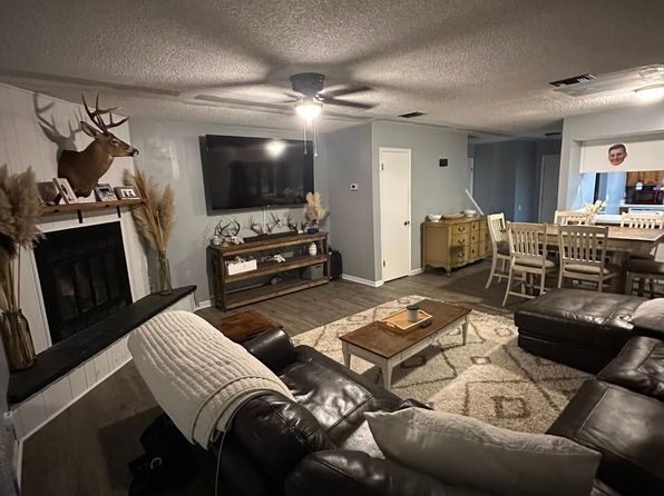 120 Country Club Rd APT F