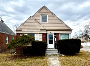 47 164th Pl, Calumet City, IL 60409