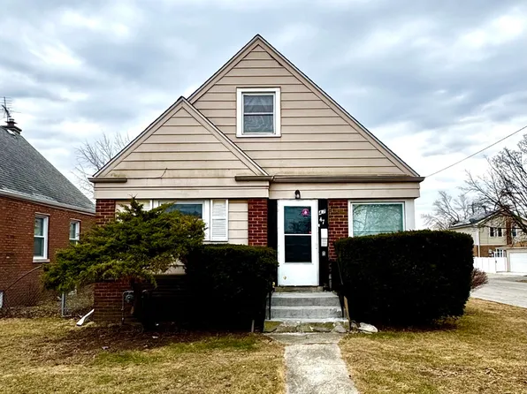 47 164th Pl, Calumet City, IL 60409