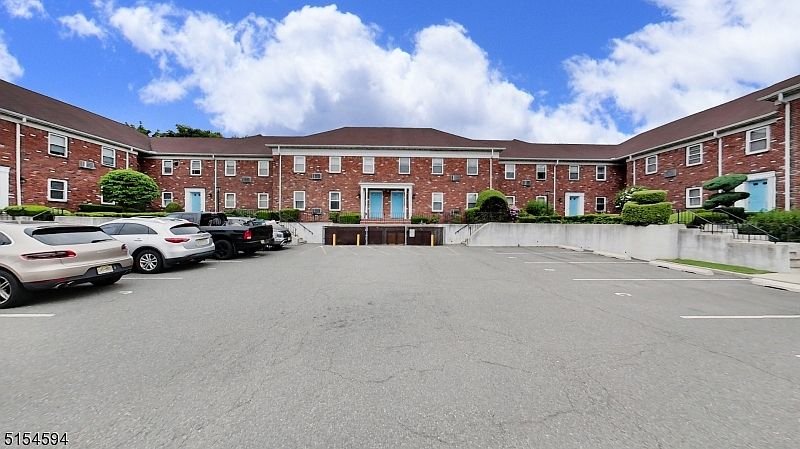 1st image of 55 Schuyler Ave #12-10