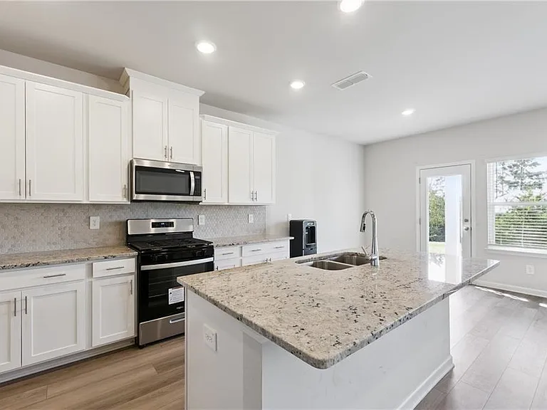 4237 Tin Hare Ln SW — Photo 9