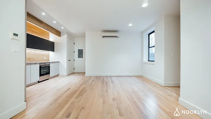 Rented by Nooklyn NYC LLC | media 62