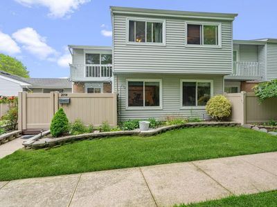 201 Springmeadow Drive #H, Holbrook, NY, 11741