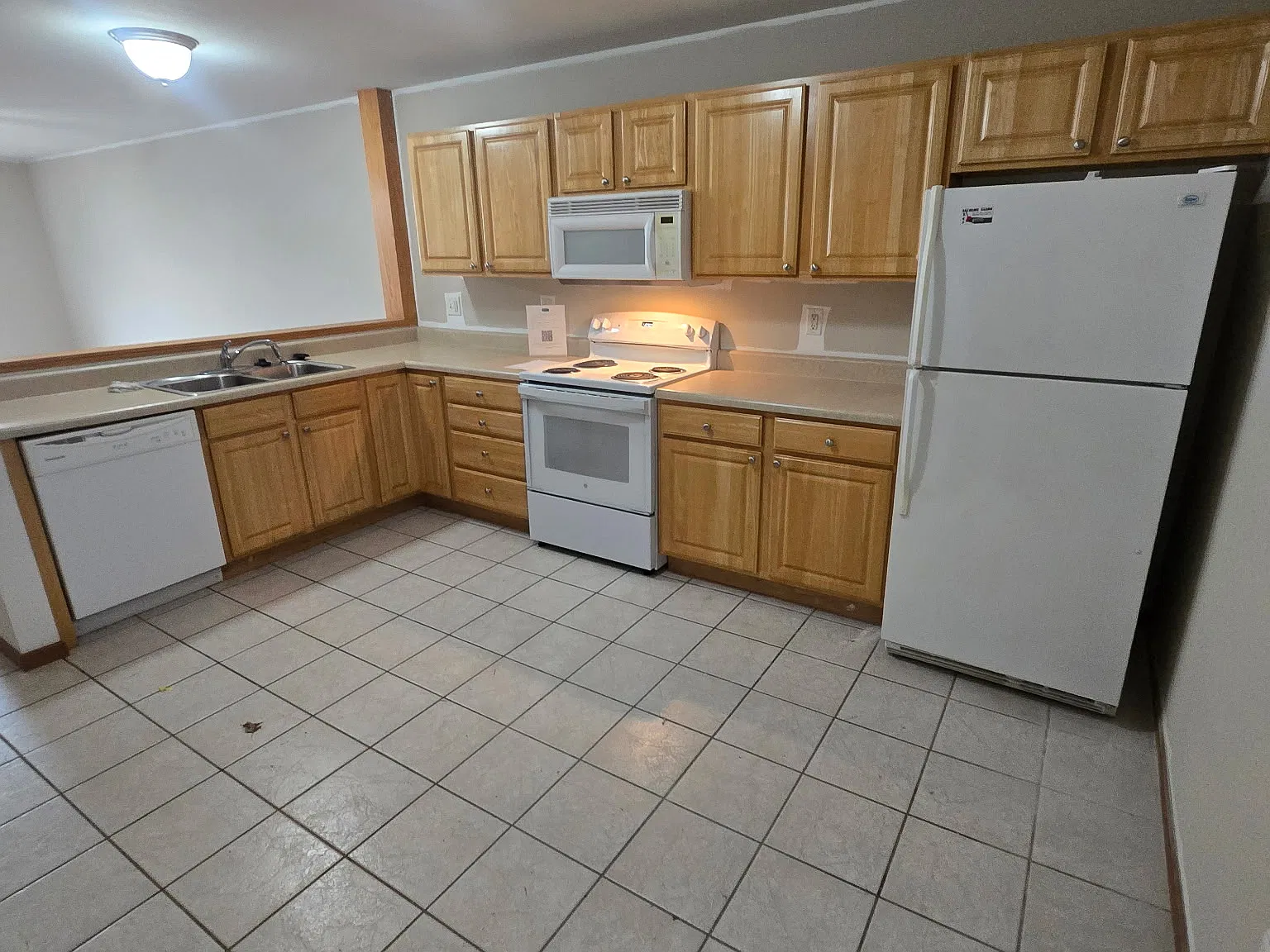 2 bed, 2.5 bath, 1100 sqft, $1,495 — Photo 2
