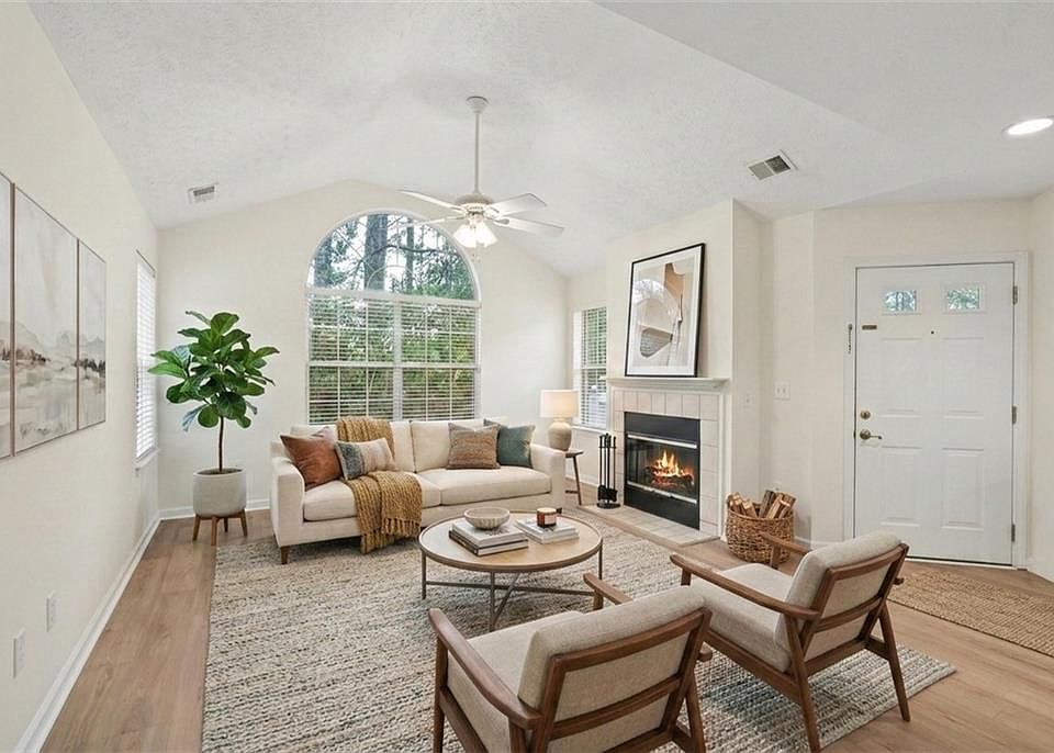 1st image of 3758 Vineyards Lake Cir NW #8