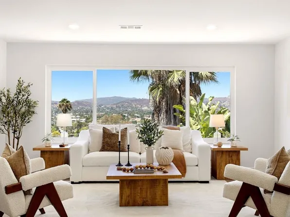 1024 Circle Dr, Escondido, CA 92025