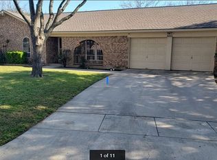 445 Chisolm Trl, Hurst, TX 76054