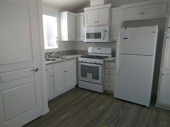 5th image of 7650 Balboa Blvd Spc 107