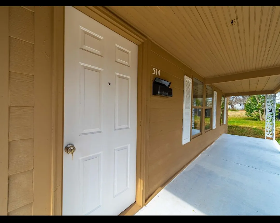 2 bed, 1150 sqft, $1,585 — Photo 4