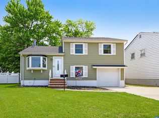 26 Truman Rd, North Arlington, NJ 07031