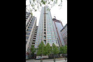 1st image of 345 N La Salle Dr APT 707