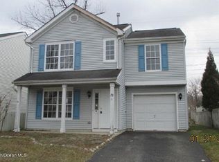 19 Genesis St, Manalapan, NJ 07726