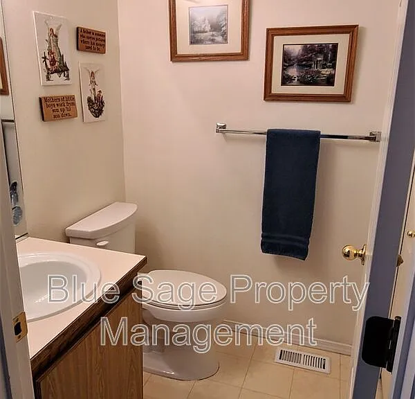 1712 W Durham Dr — Photo 8