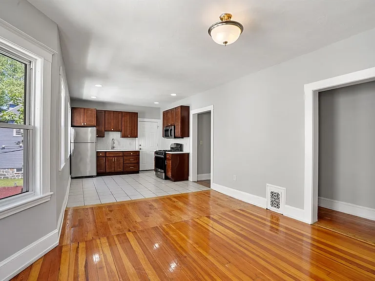 32 Millet St #2 — Photo 3