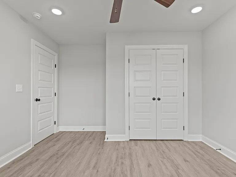Lucas Ferry Townhomes — Photo 40