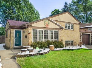 349 Amherst Ave, Des Plaines, IL 60016