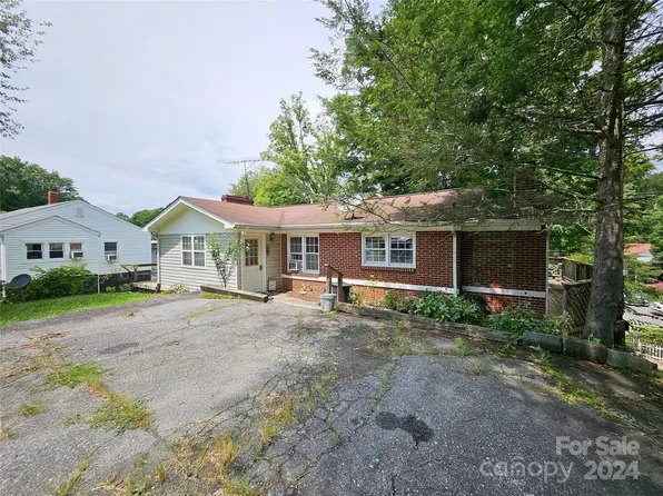 47 White Oak Rd, Bakersville, NC 28705