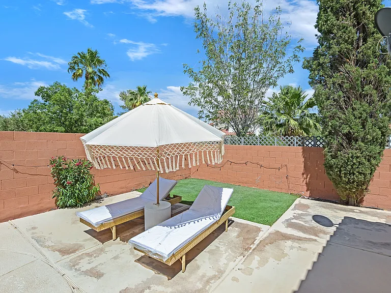572 Macbrey Dr — Photo 29