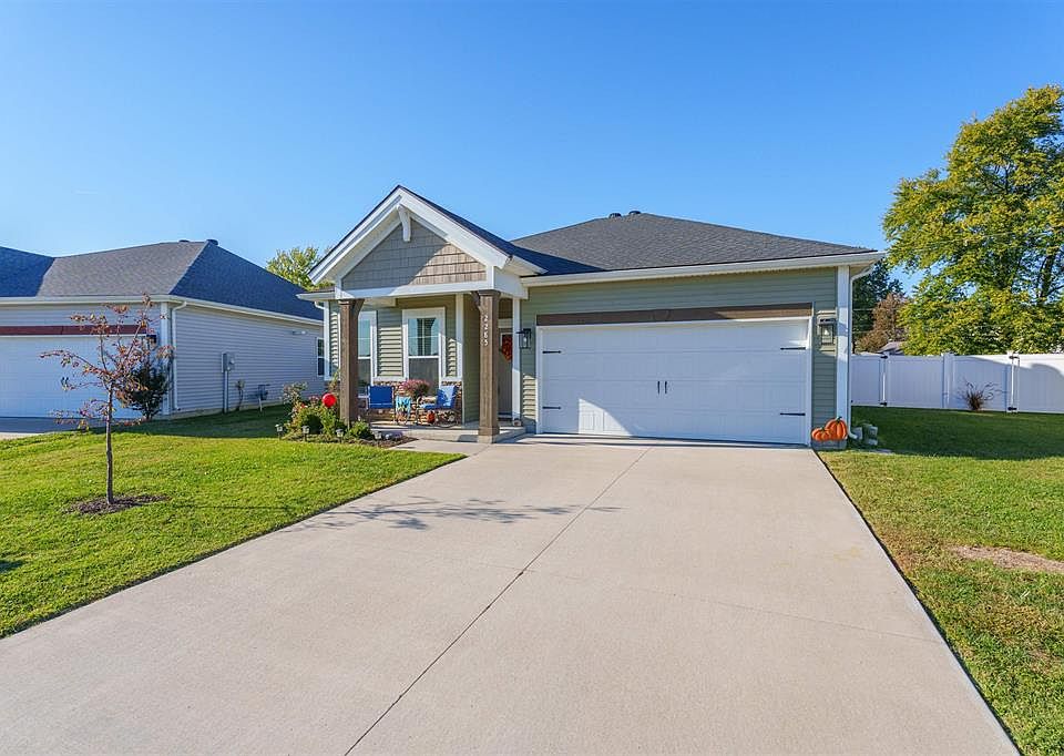 1st image of 2285 Ottawa Dr